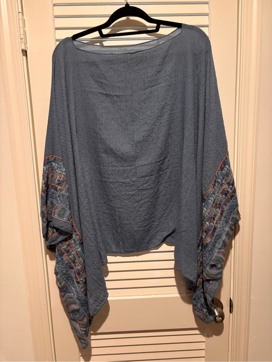 Sweaters - Light Blue Boho Batwing Women's Pancho with Patterned Sleeves